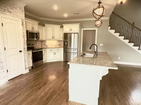 Kitchen - 5120 Prickly Pine Pl, Murfreesboro, TN 37129 photo 2 of 4