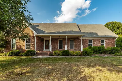 724 Deshea Creek Rd, Gallatin, TN 37066