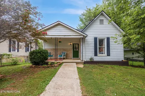 212 Emerald Ave, Knoxville, TN 37917