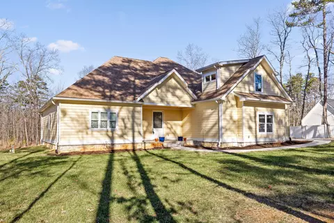 8229 Hixson Springs Rd, Signal Mountain, TN 37377