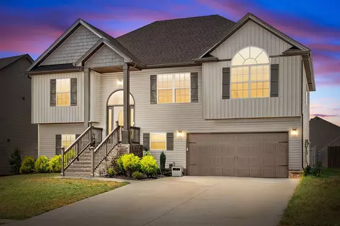 1362 Dan Brown Dr, Clarksville, TN 37042
