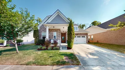 1957 Stonewater Dr, Hermitage, TN 37076