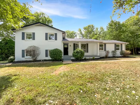 2203 Green Acres Dr, Clarksville, TN 37042