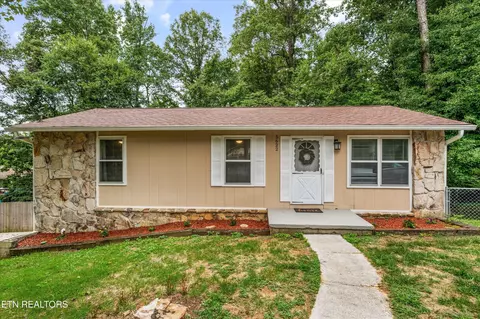 5622 Burbury Ln, Knoxville, TN 37921