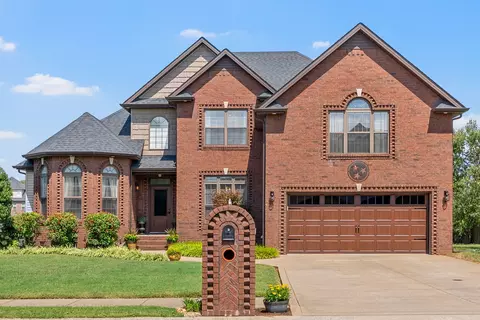 1525 Green Grove Way, Clarksville, TN 37043