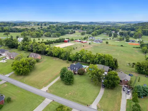 View/Area - 1014 Proud Eagle Dr, Eagleville, TN 37060 photo 2 of 8
