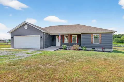 5607 Greenville Rd, Elkton, KY 42220