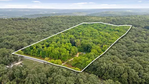 1232 Mountain Creek Rd, Crossville, TN 38572
