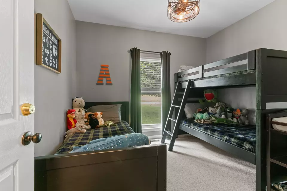 Bedroom - 621 Brandon Rd, Manchester, TN 37355 photo 6 of 6