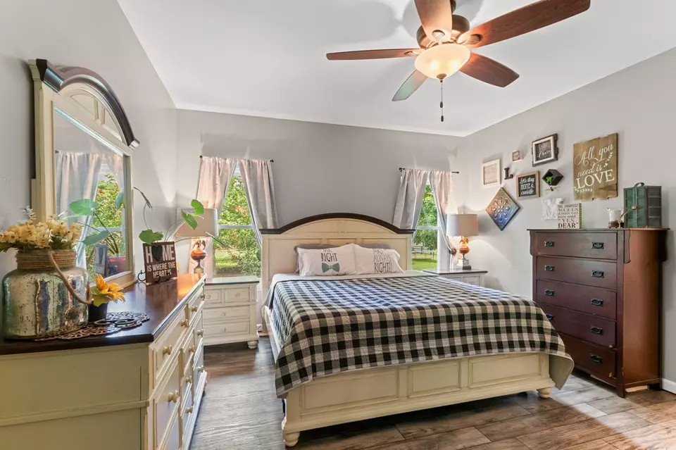 Bedroom - 621 Brandon Rd, Manchester, TN 37355 photo 2 of 6