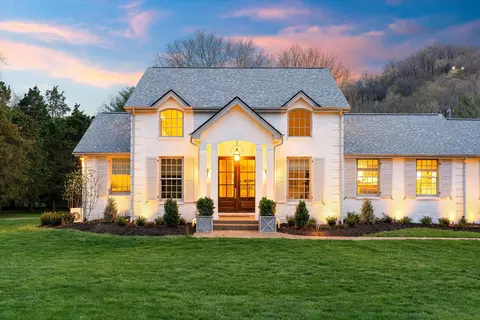 5929 Robert E Lee Dr, Nashville, TN 37215