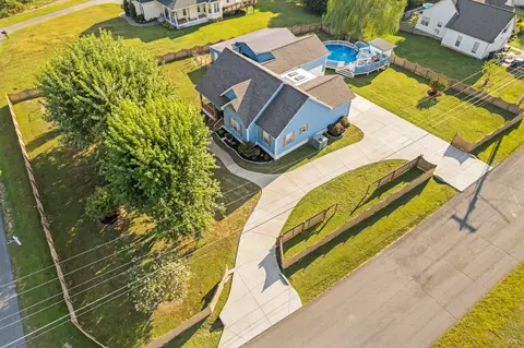 View/Area - 832 Blakemore Rd, Dickson, TN 37055 photo 2 of 3