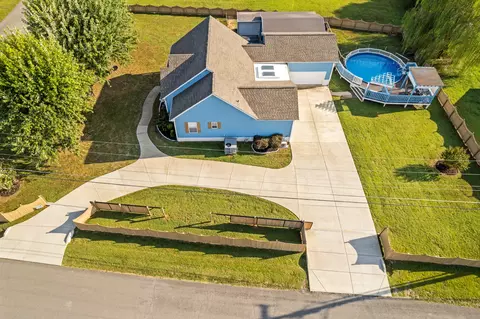 View/Area - 832 Blakemore Rd, Dickson, TN 37055 photo 1 of 3