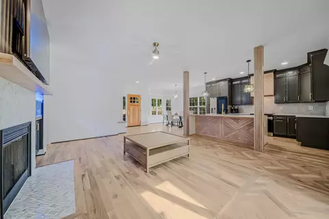 Living - 832 Blakemore Rd, Dickson, TN 37055 photo 1 of 3
