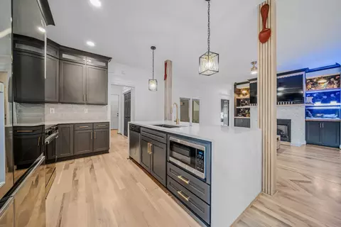 Kitchen - 832 Blakemore Rd, Dickson, TN 37055 photo 2 of 3