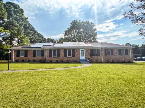 106 Ledgeview Dr, Shelbyville, TN 37160