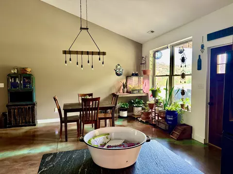 Dining - 330 Durwachter Rd, Dover, TN 37058 photo 1 of 3