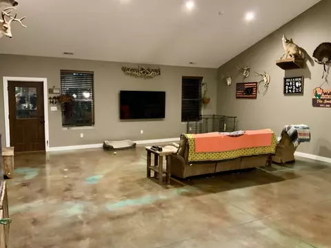 Living - 330 Durwachter Rd, Dover, TN 37058 photo 4 of 4