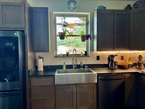 Kitchen - 330 Durwachter Rd, Dover, TN 37058 photo 2 of 4