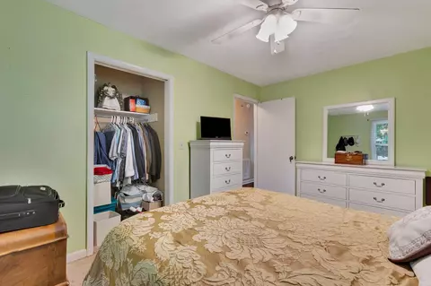 Bedroom - 2009 Ridgecrest Cir, Dickson, TN 37055 photo 3 of 5