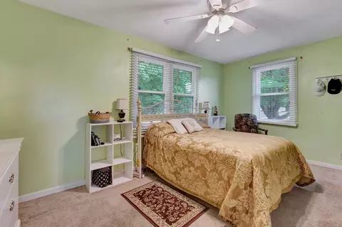Bedroom - 2009 Ridgecrest Cir, Dickson, TN 37055 photo 1 of 5