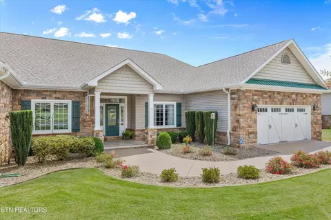 404 Chota Landing Way, Loudon, TN 37774