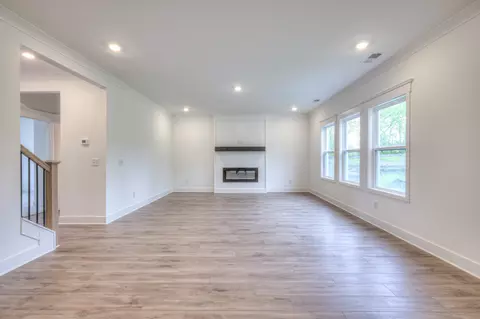 Living - 2584 Misty Creek Dr, Nashville, TN 37207 photo 1 of 4