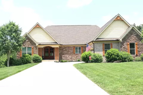 225 Magnolia Pl, Ringgold, GA 30736