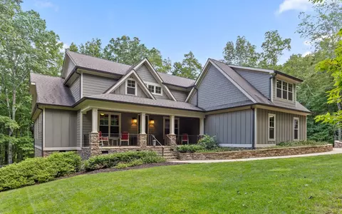 3598 Clear Brooks Dr, Signal Mountain, TN 37377