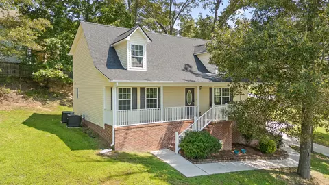 10144 Hunters Hollow Dr, Soddy Daisy, TN 37379