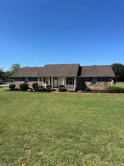 24 Crescent Blvd, Carthage, TN 37030