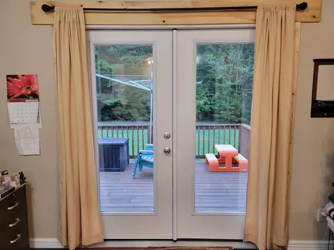 Entry Way - 8484 Highway 150, Sequatchie, TN 37374 photo 5 of 10