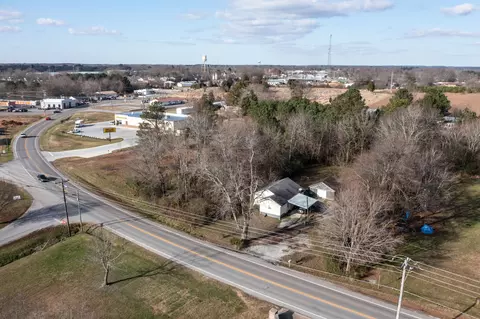 321 Summertown Hwy, Hohenwald, TN 38462