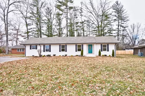 922 Mcarthur St, Manchester, TN 37355