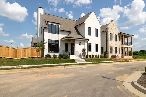 104 Cardiff Dr, Spring Hill, TN 37174