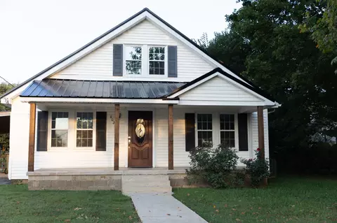 802 Mahr Ave, Lawrenceburg, TN 38464