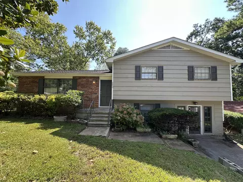 5850 Ragnar Dr, Hixson, TN 37343
