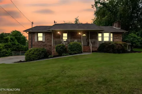 339 Iroquois Ln, Seymour, TN 37865