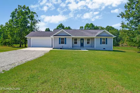 527 Stone Cliff Ln, Jamestown, TN 38556