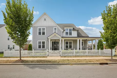 190 Ashington Cir, Hendersonville, TN 37075