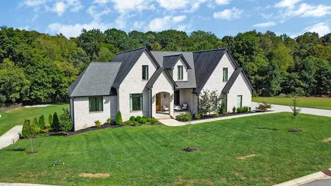 1916 Rivers Edge Dr, Cookeville, TN 38506