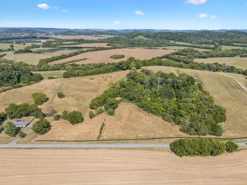 1924 Thompson Station Rd W, Thompsons Station, TN 37179