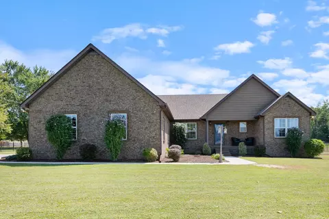101 Holly Ct, Unionville, TN 37180