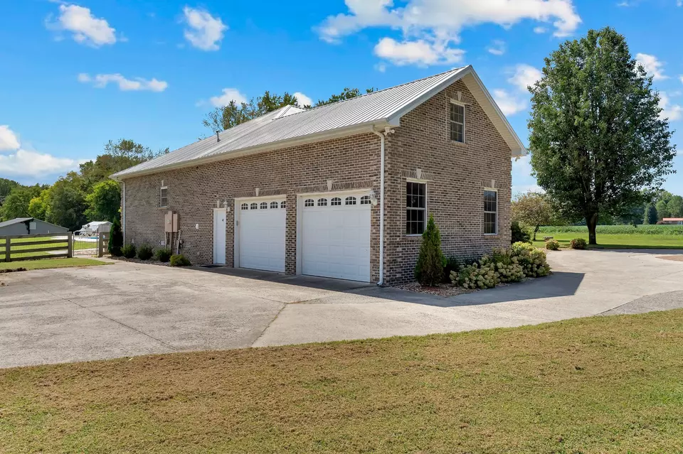 Exterior - 481 Matts Hollow Rd, Manchester, TN 37355 photo 13 of 14