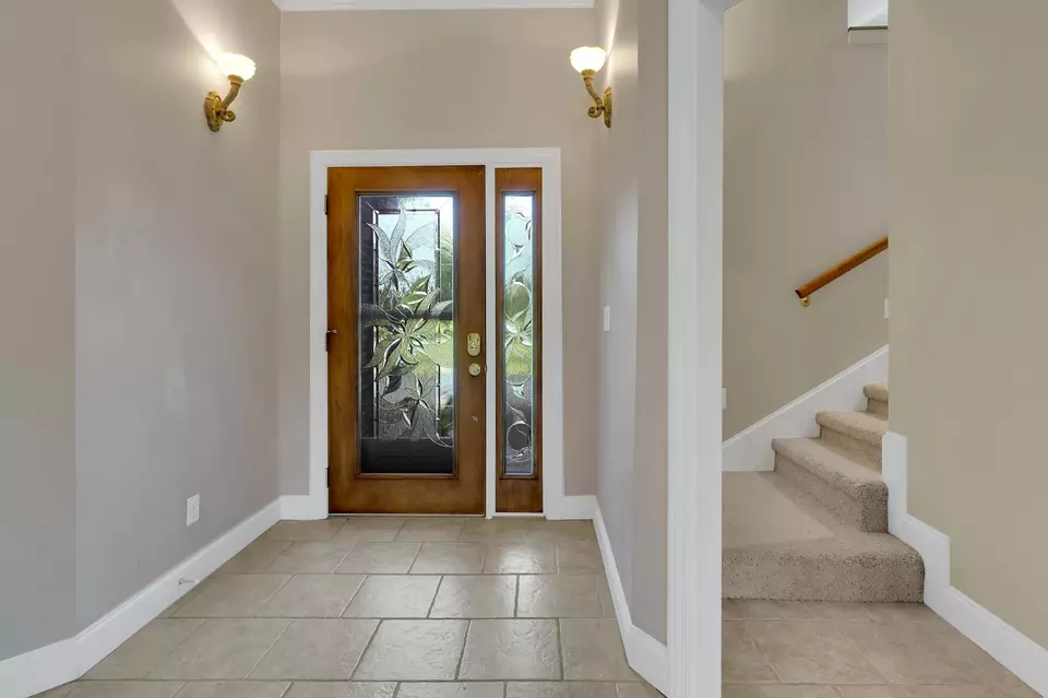 Entry Way - 481 Matts Hollow Rd, Manchester, TN 37355 photo 2 of 2