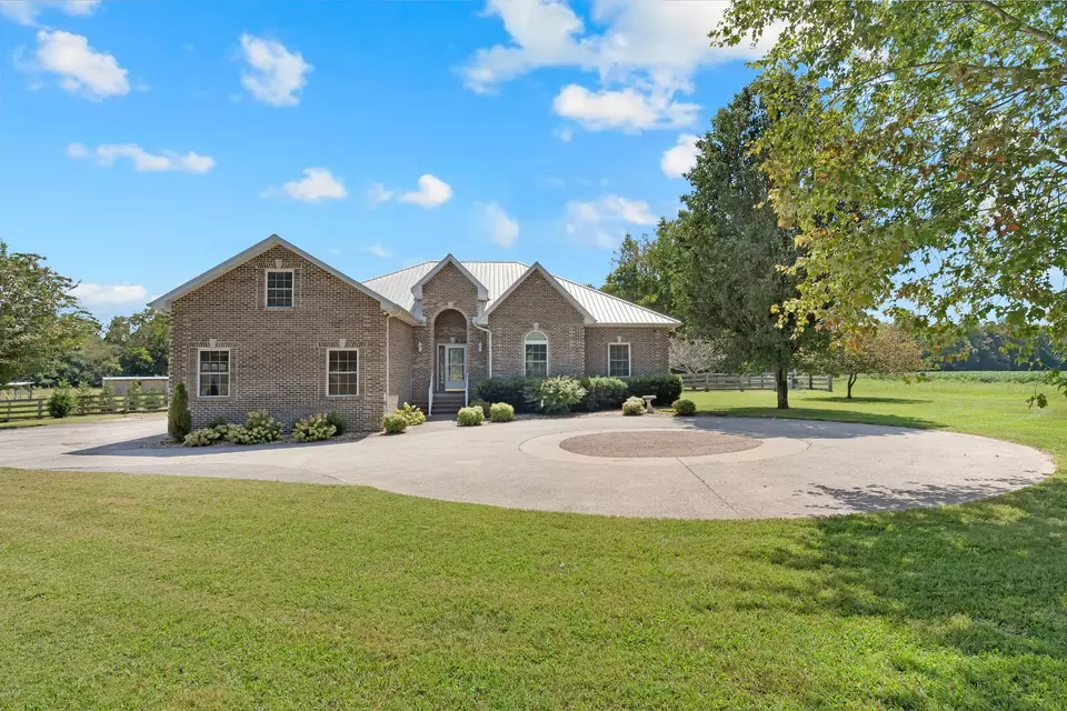 Exterior - 481 Matts Hollow Rd, Manchester, TN 37355 photo 14 of 14