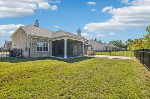 Exterior - 600 Eagleview Dr, Eagleville, TN 37060 photo 8 of 11