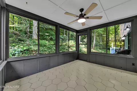 355 E Chestnut Hill Rd, Townsend, TN 37882 photo 36