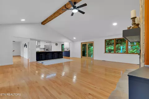 355 E Chestnut Hill Rd, Townsend, TN 37882 photo 11