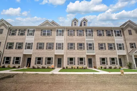 107 Rosebush Ln, Lebanon, TN 37087